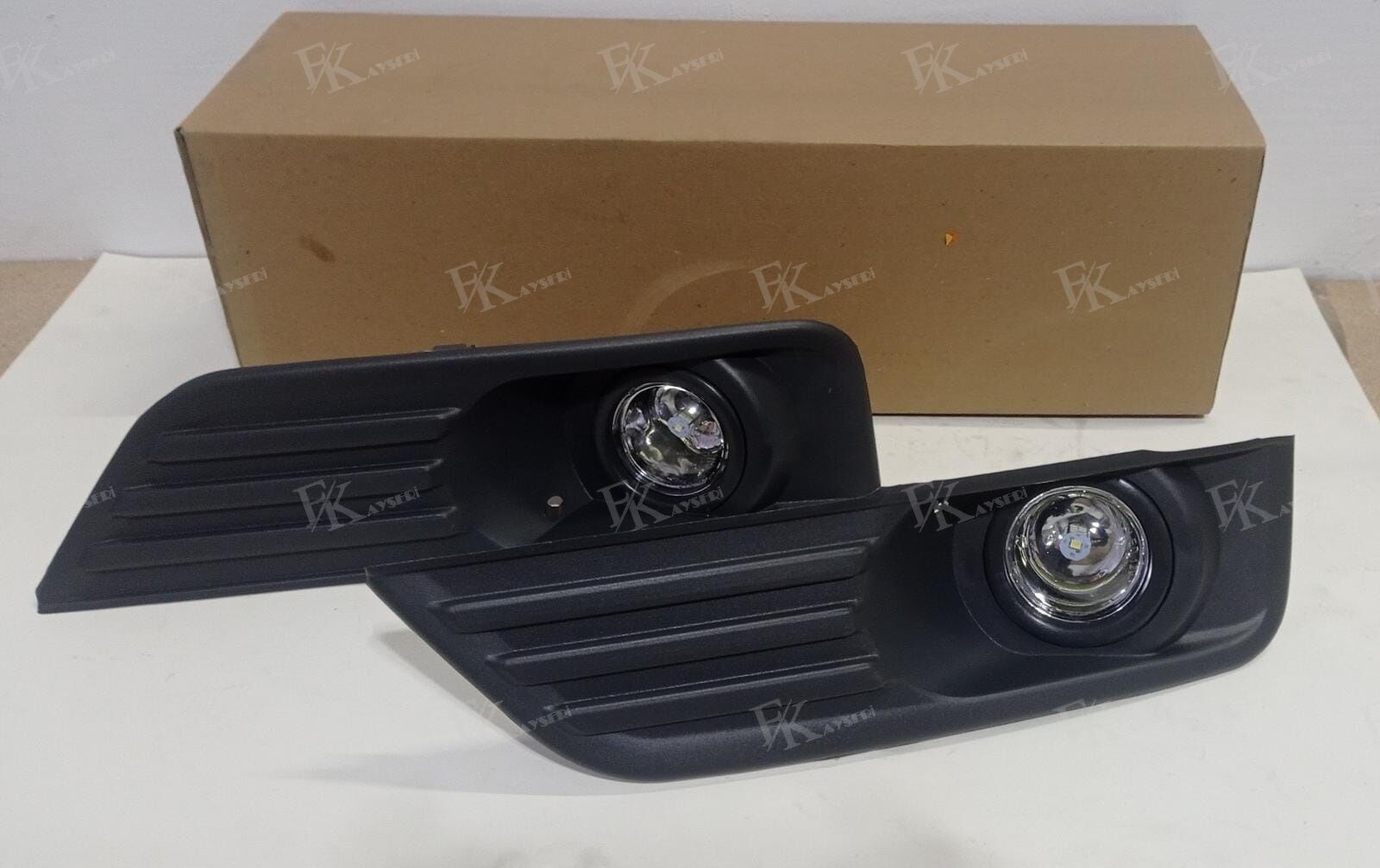 Ford Focus Mk2 Sis Far Çerçevesi ve Sis Kiti Led Ampul Sağ Sol 2005-2008