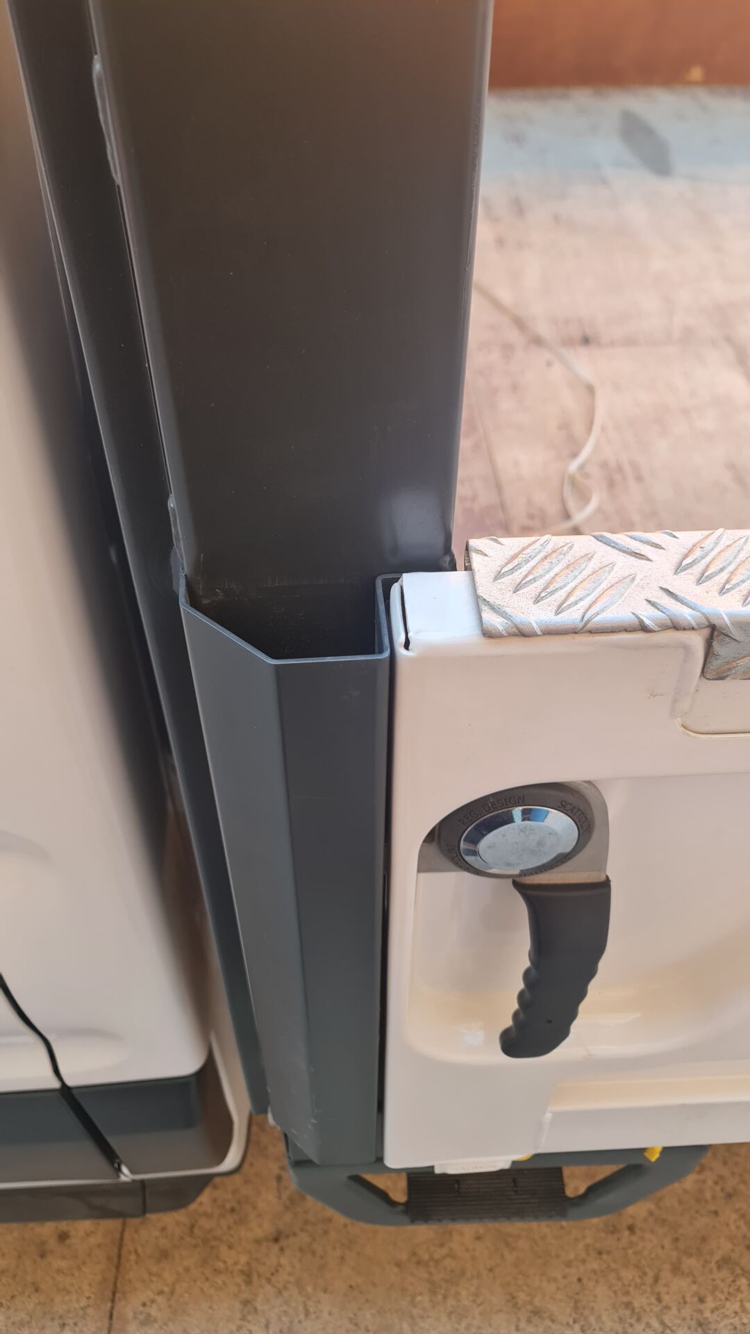 Ford Transit Kasa Üst Boşluk Kapağı Ön Sağ Sol Takım 2 Adet