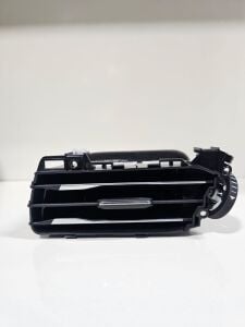 Ford Focus 4 Sağ Kalorifer Gögüs Havalandırma Üfleyici Sağ Yolcu Tarafı 2018-2023