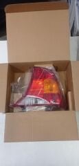 Focus Mk1 Arka Stop Lambası Sedan Sağ 1998-2005 1M5113A602BA Depo