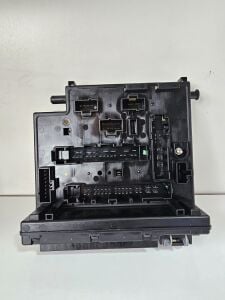 Ford Escort Sigorta Kutusu - Tablası Klimasız 96AG14A073CB