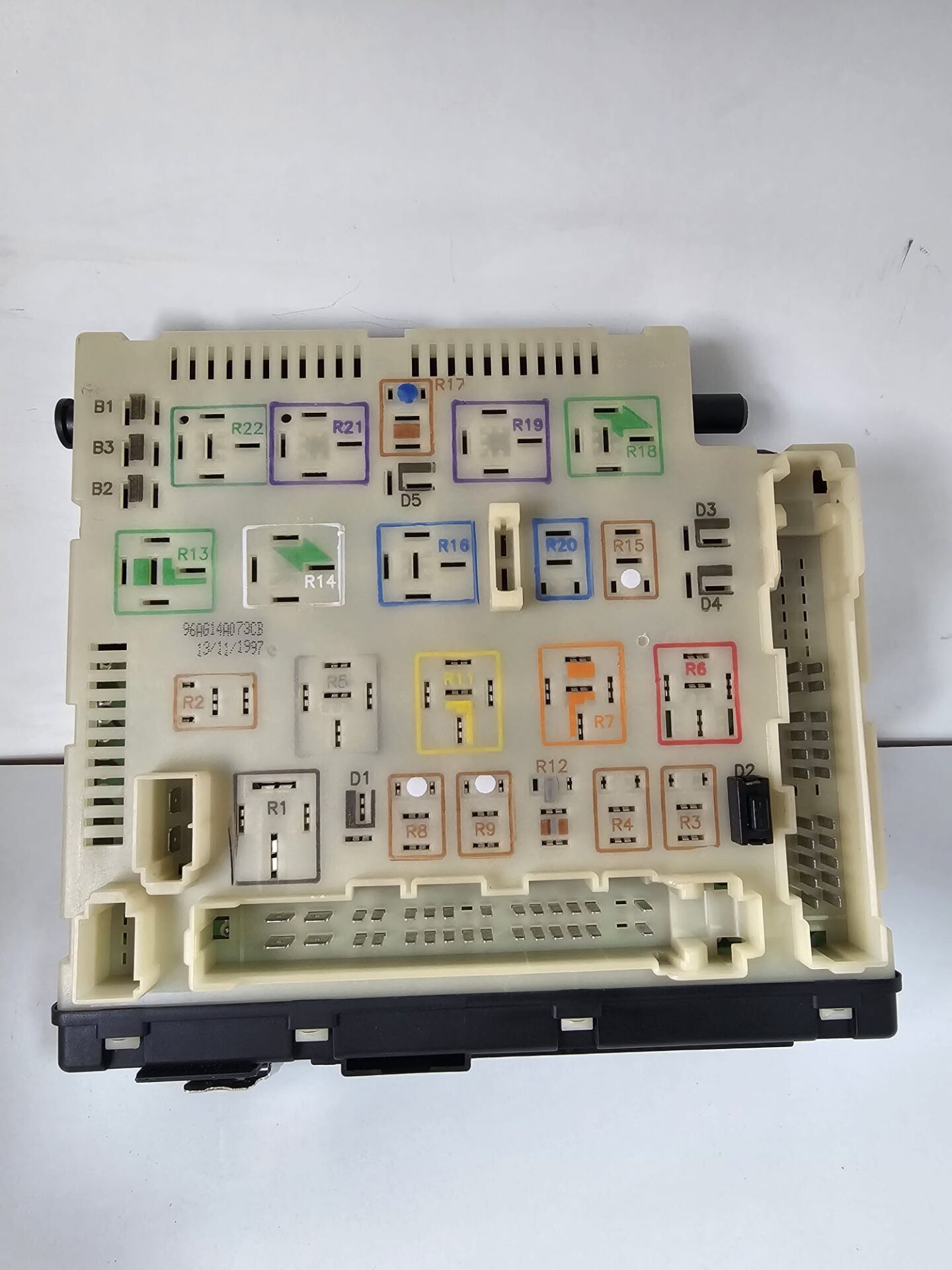 Ford Escort Sigorta Kutusu - Tablası Klimasız 96AG14A073CB