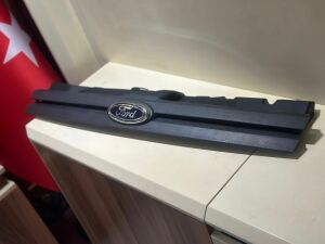 Ford Connect Ön Panjur Siyah Orta Kasa Logolu İmalat 2007-2009
