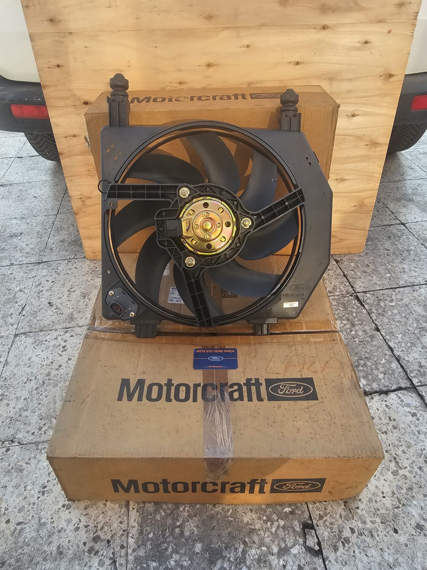 Ford Fiesta Fan Motoru Motorcraft Siyah 96FB8C607CL / 96FB8146BH / 1118161