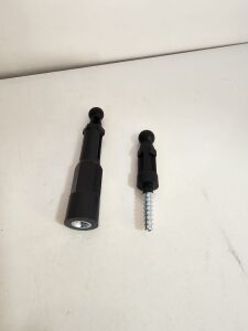 Ford Courier Focus Motor Kapağı Saplaması CM5G6A957AB + CN156A957BA