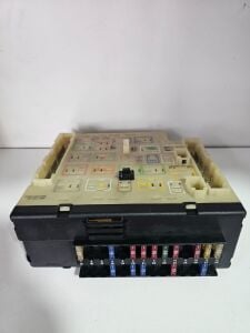 Ford Escort Sigorta Kutusu - Tablası 94AG14A073AB