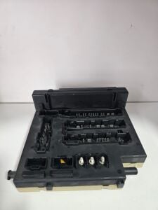 Ford Escort Sigorta Kutusu - Tablası 94AG14A073AB