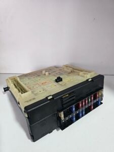 Ford Escort Sigorta Kutusu - Tablası 94AG14A073AB