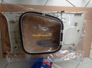 Ford Courier Arka Bagaj Üst Yan Trim / Cam Çerçevesi Sağ 2014-2023