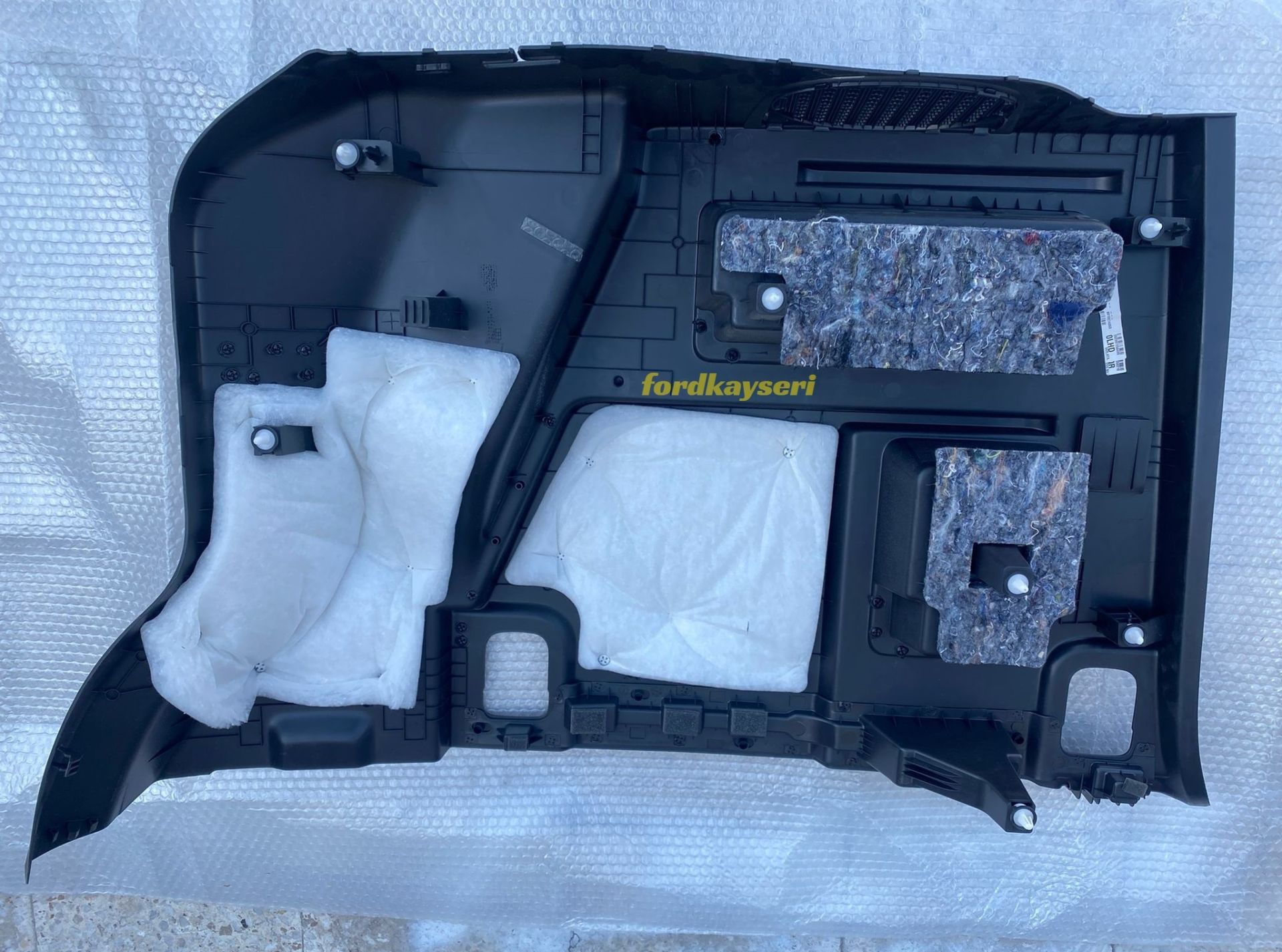 Ford Courier Arka Bagaj Alt Yan Trim Döşeme Sol 2014-2023