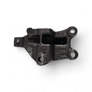 Ford Fiesta Courier Ön Aks Askı Bilyası Bağlantı Braketi - Tutucu Kelepçesi 2S613K305AF