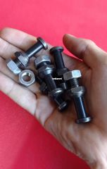 Ford Courier Pandizot Tutucusu Ayağı Demir 2013-2021 2 Adet