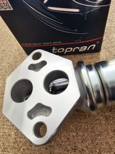 Ford Escort Rolanti Ayar Valfi - Motoru Plastik Manifoldlu Model 2 Civatalı Topran - Alman Malı 95BF-9F715-AC