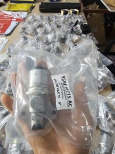 Ford Escort Rolanti Motoru - Ayar Valfi Plastik Manifoldlu Model 95BF-9F715-AC ORJİNAL ÇIKMA