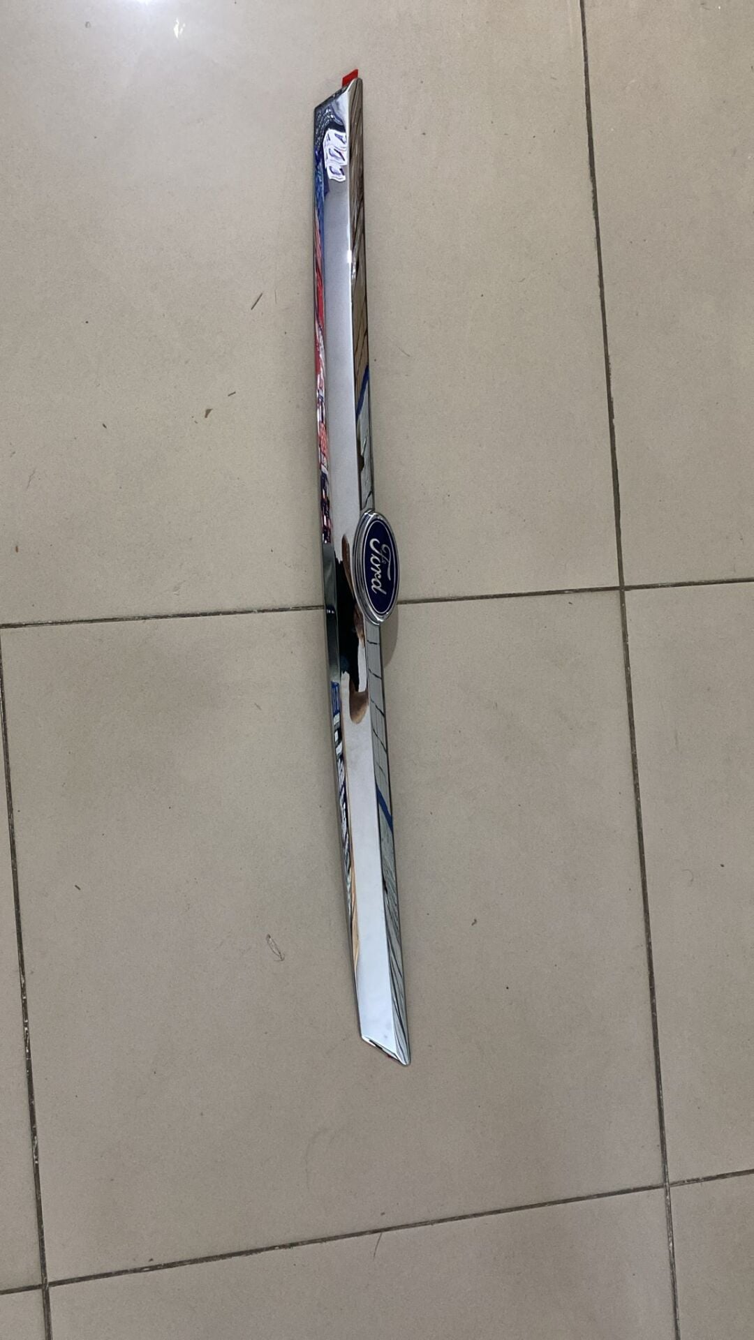 Ford Focus 1 Arka Bagaj Kapağı Üst Nikelaj Çıtası Hatchback 98AB-A43404-CJ