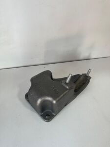 Ford Focus C-max Ön Aks Askı Bilyası Bağlantı Braketi - Tutucu Kelepçesi 3M513K305AD, 30759463, 1382848