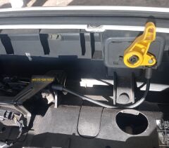 Ford Courier Kaput Açma Mandal Kolu Telli 2014-2022