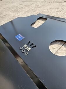 Ford Focus 3 Motor Alt Karter Muhafaza Sacı Demir (Bağlantı Civata ve Somunları İle Beraber)