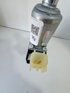 Ford Fiesta Ön Cam Kriko Motor Sağ Yolcu Tarafı 2 Pinli 8A6114553AB