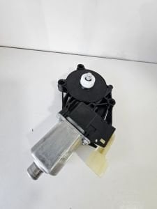 Ford Fiesta Ön Cam Kriko Motor Sağ Yolcu Tarafı 2 Pinli 8A6114553AB