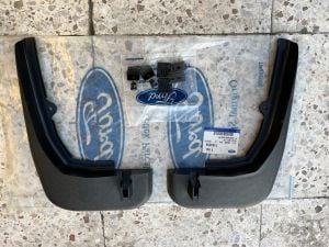 Ford Connect Ön Çamurluk - Tozluk Paçalık Takımı Sağ Sol Montaj Vidaları İle