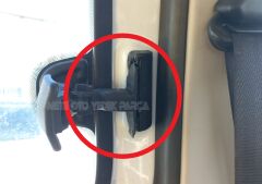 Ford Courier Arka Sürgülü Cam Mandal Plastiği Tamir Takımı