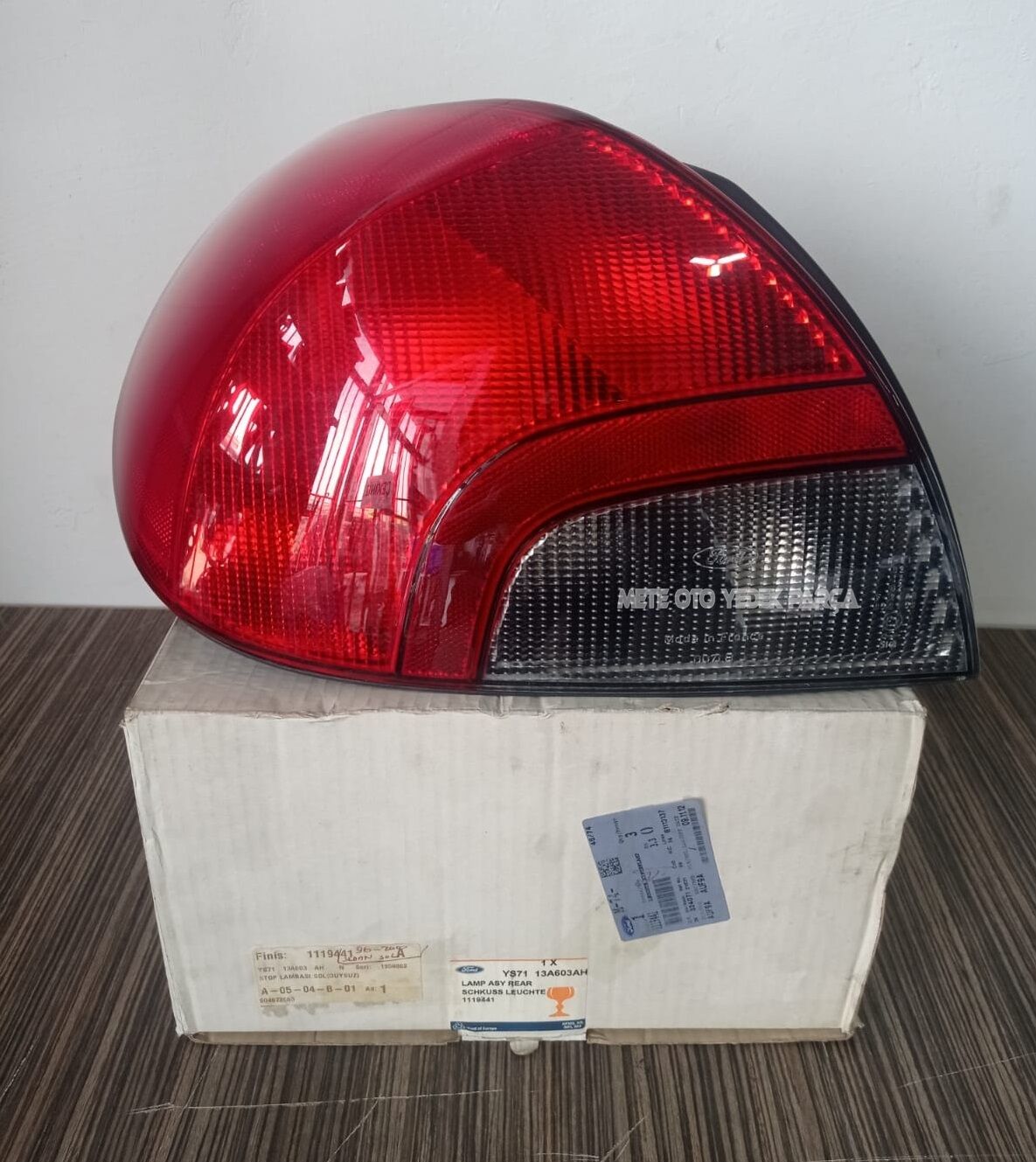 Ford Mondeo Mk2 Arka Stop Lambası Sol Sedan Orjinal 1996-2001