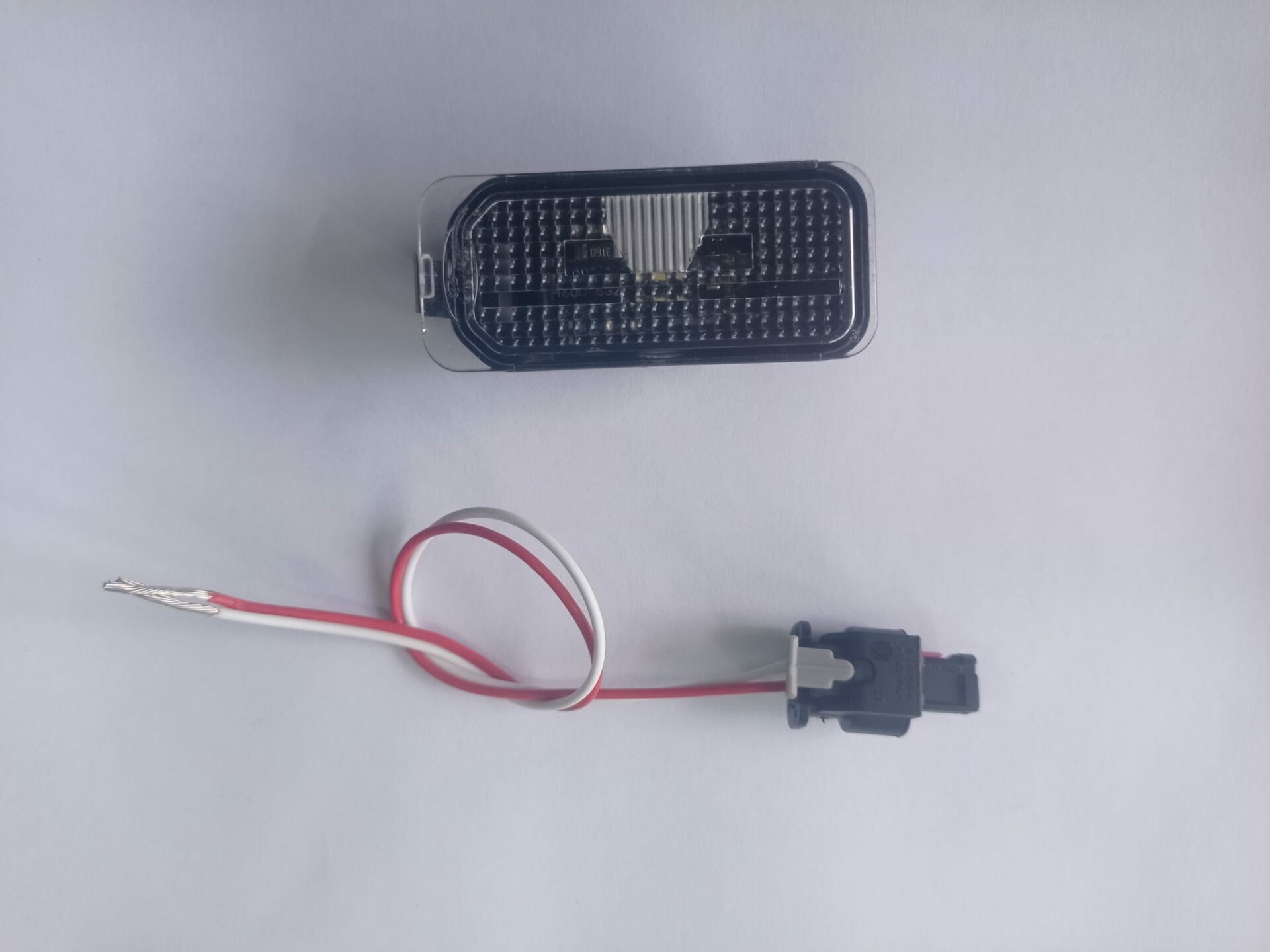 Ford C-max Plaka Lambası Ledli 2007-2018 EB3B13N719AA