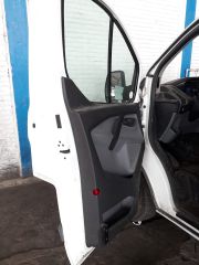 Transit Custom Kapı İçi Döşeme Reflektör Kapağı Sol 2013-2018