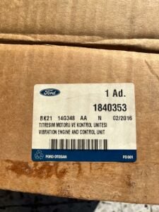 Ford Transit Direksiyon Simidi Krom Çerçevesi Çift Düğme Delikli