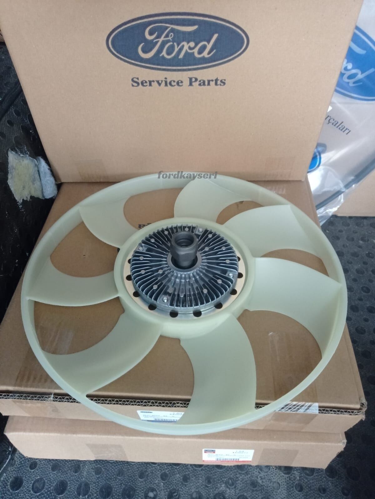 Ford Transit Fan Motoru Fan Termiği Komple Pervaneli 2001-2006 [Fomoco]