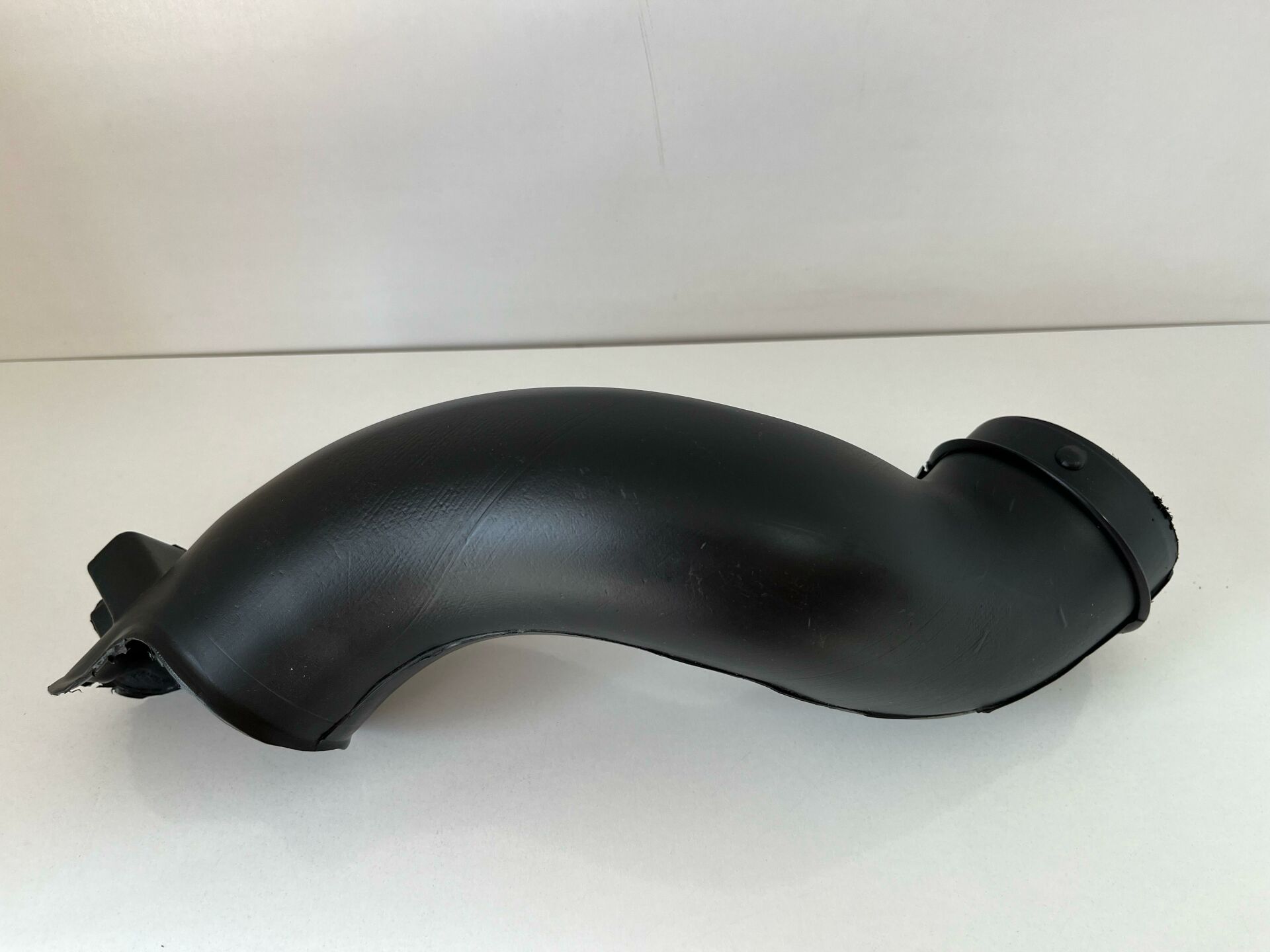 Ford Transit V-347 Hava Filtre Borusu (06-13) 6C119A675BC