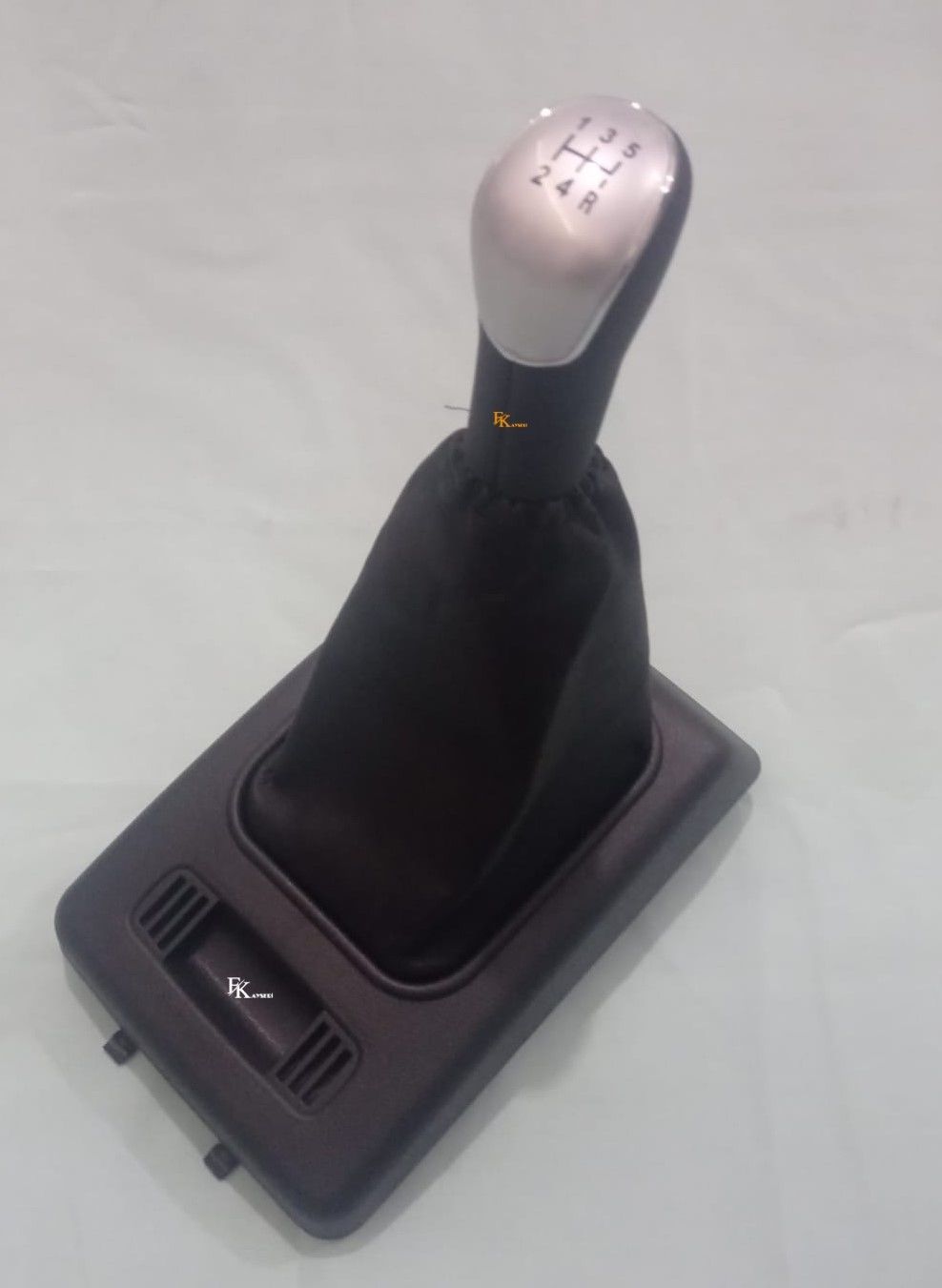 Ford Connect Vites Topuz Ve Körük Takımı 2002 Sonrası SİYAH KÖRÜK-GRİ TOPUZ