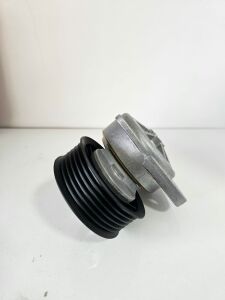 Ford Mondeo V Kayış Gergisi Plastik 6 Kanal Rulmanlı 1993-2001
