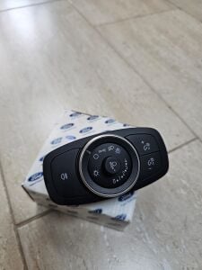 Ford Custom Far Açma Anahtar Düğmesi Sissiz Model [Auto'lu] 2014-2018