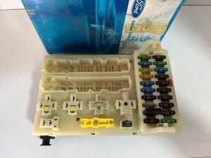 Ford Mondeo Torpido İçi Sigorta Kutusu - Tablası 93BG14A073EF