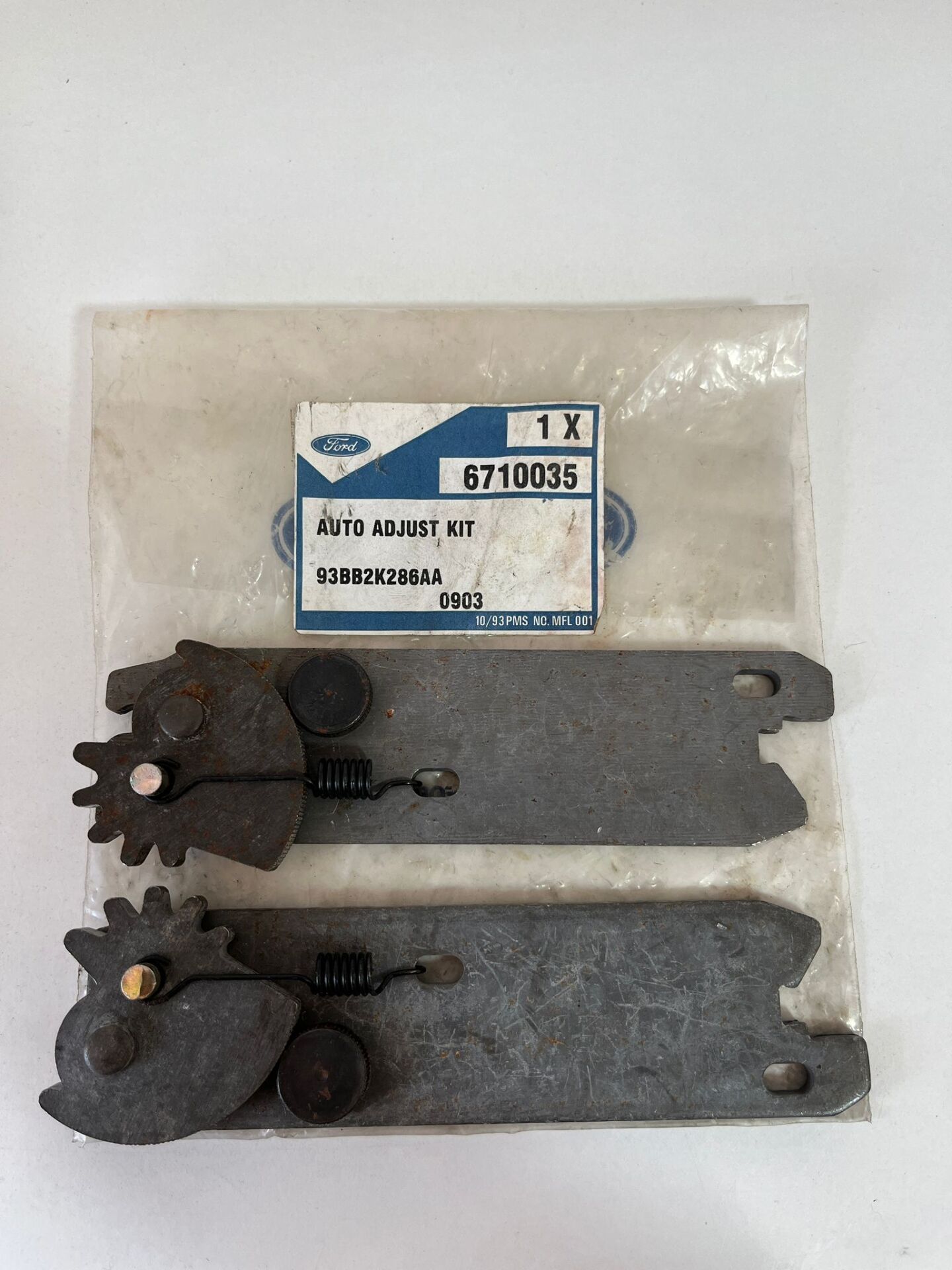 Ford Mondeo Arka Fren Ayar Cırcır Takımı Sağ Sol 228MM Kampana İçin 1993-2001