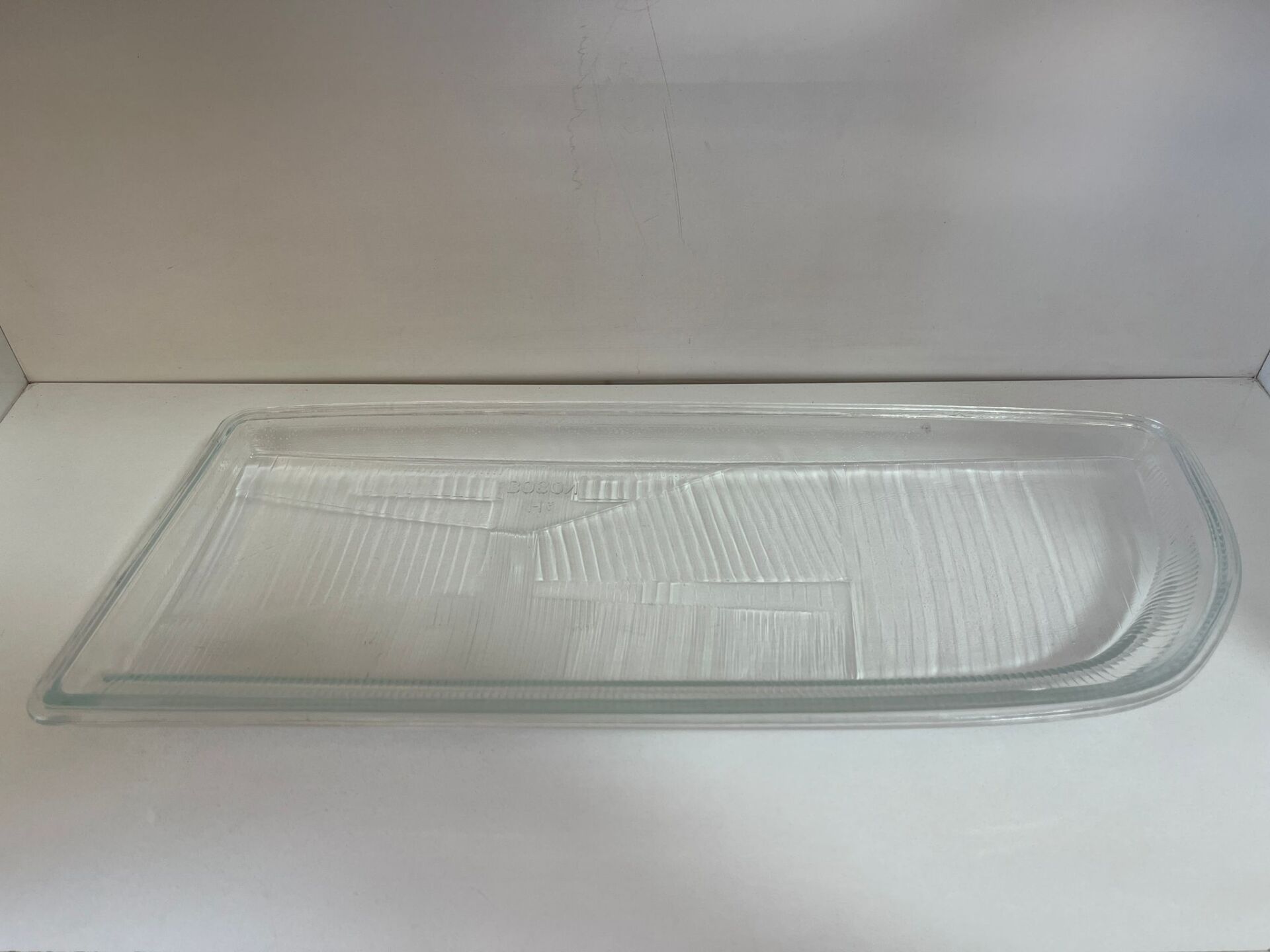 Ford Scorpio Ön Far Camı Sağ 1985-1992 (Cam)